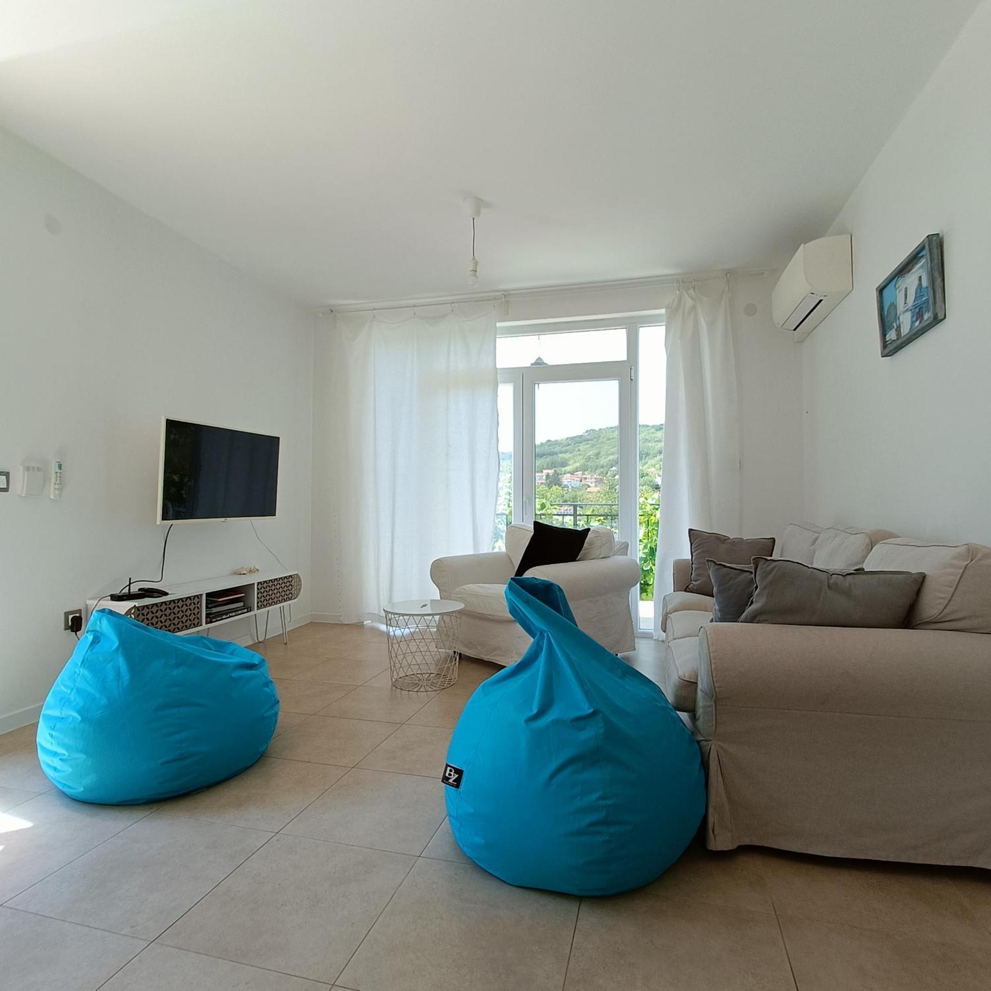 Villa Regina Serafina Baltjik Exteriör bild