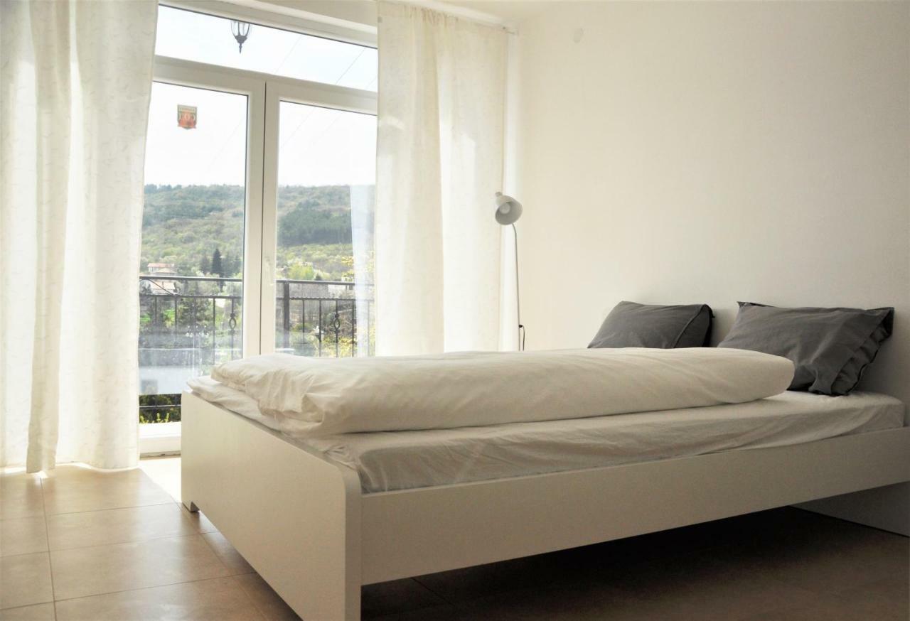 Villa Regina Serafina Baltjik Exteriör bild