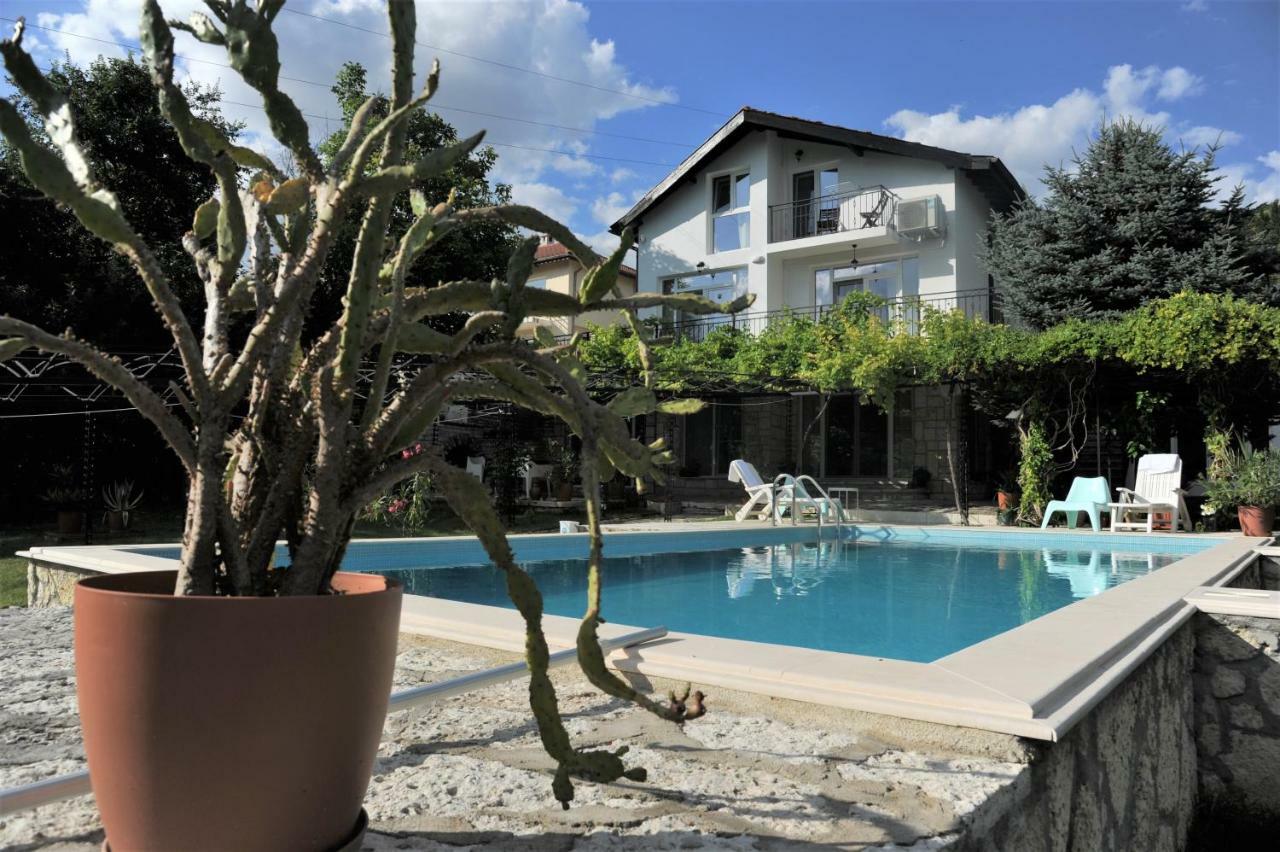 Villa Regina Serafina Baltjik Exteriör bild