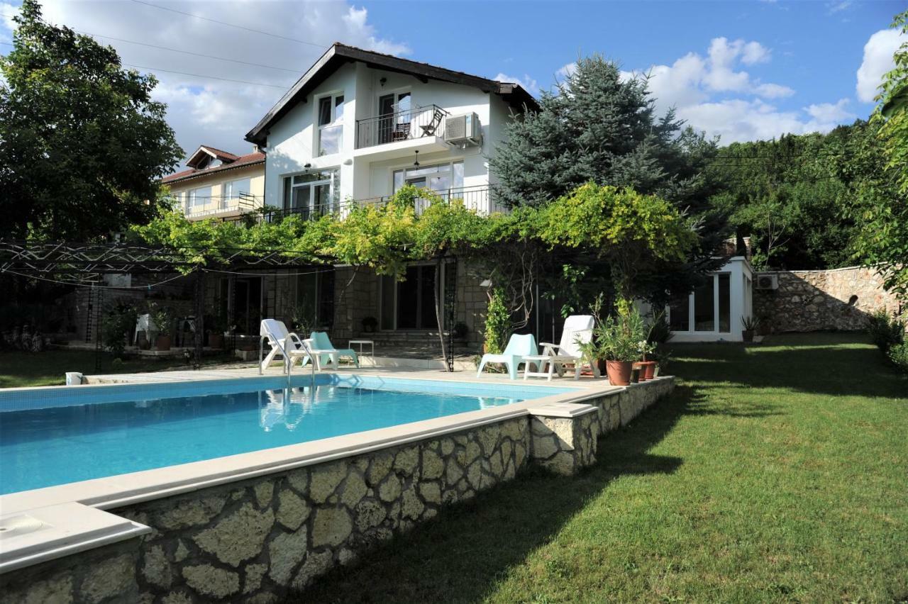 Villa Regina Serafina Baltjik Exteriör bild